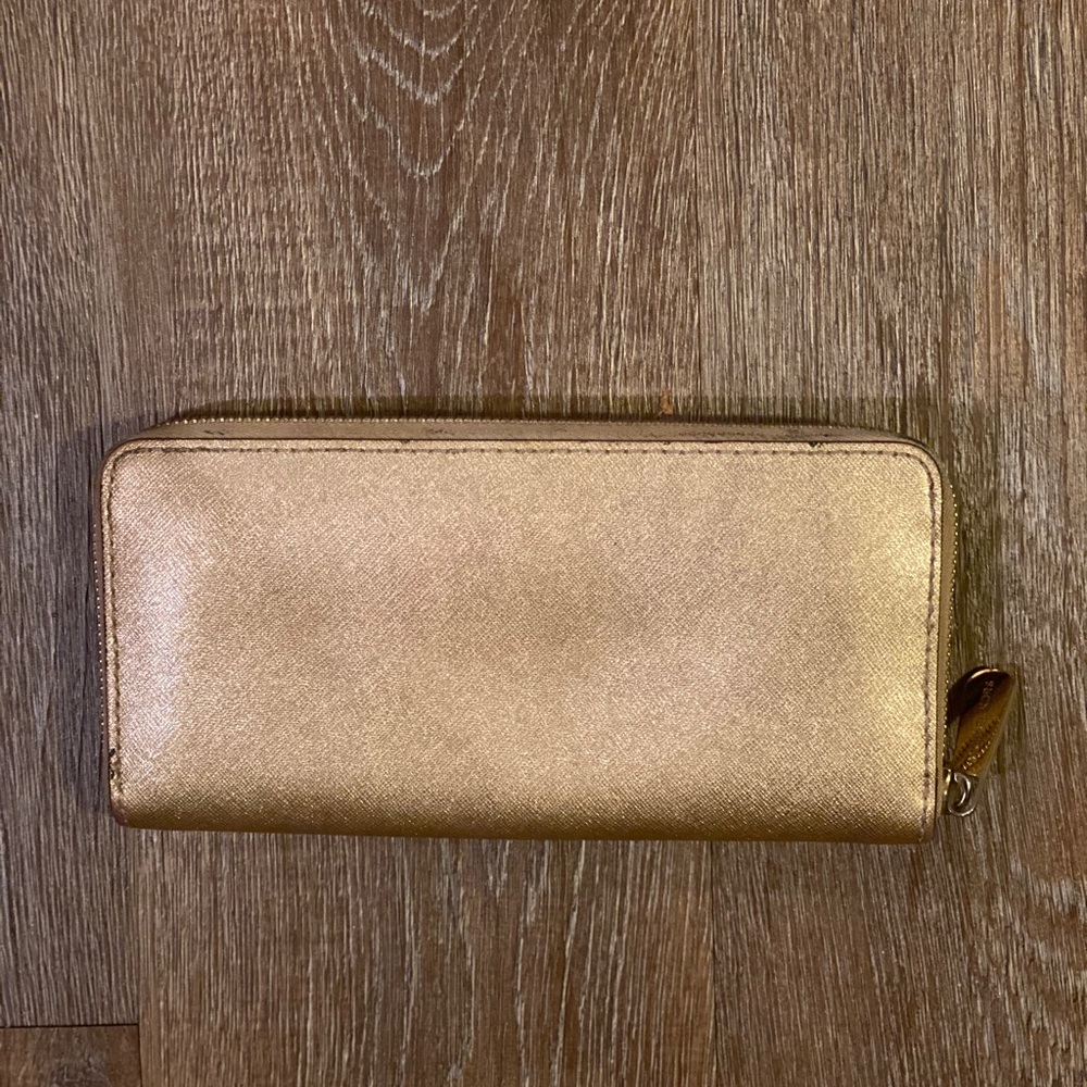 Michael Kors Wallet - Picture 2 of 6
